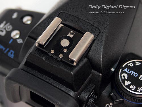 Olympus E-420. Горячий башмак